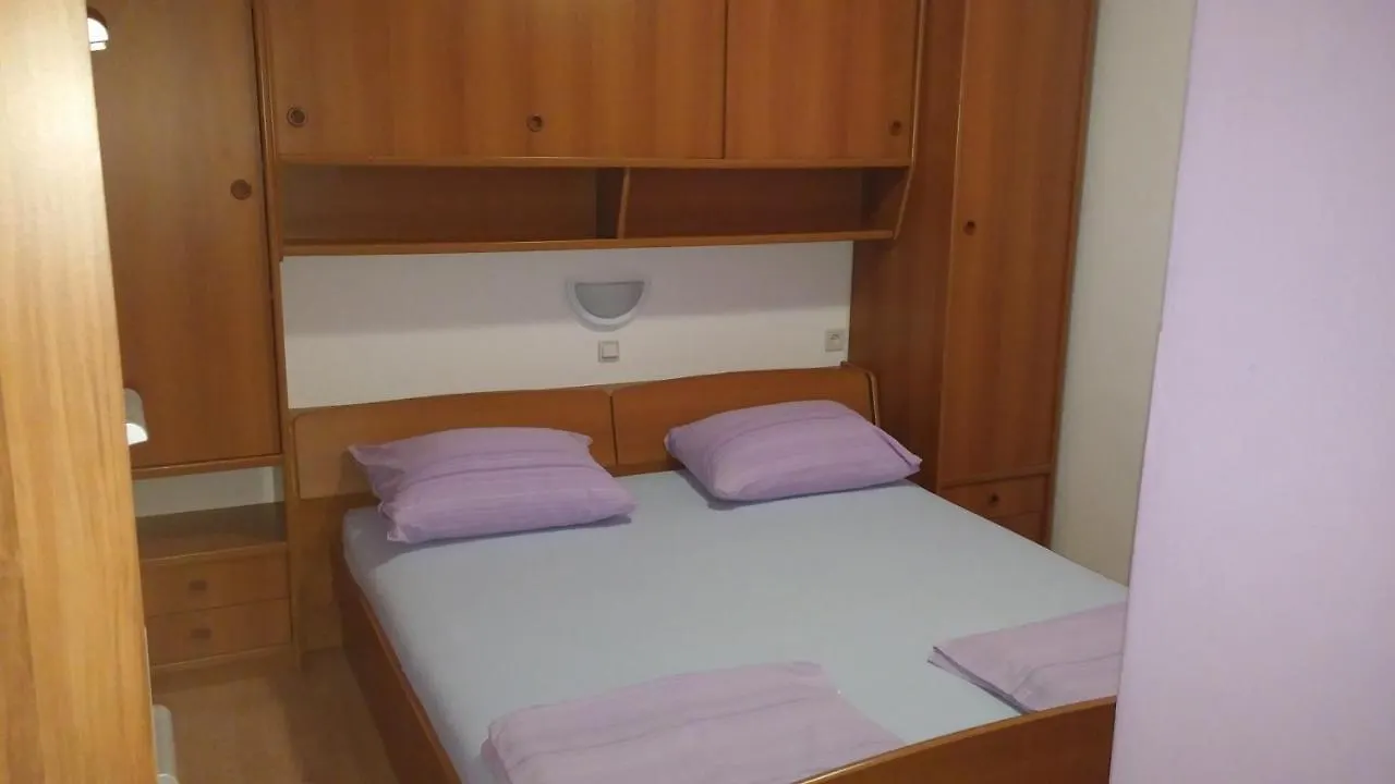 Apartments By The Sea Lopar, Rab - 12534